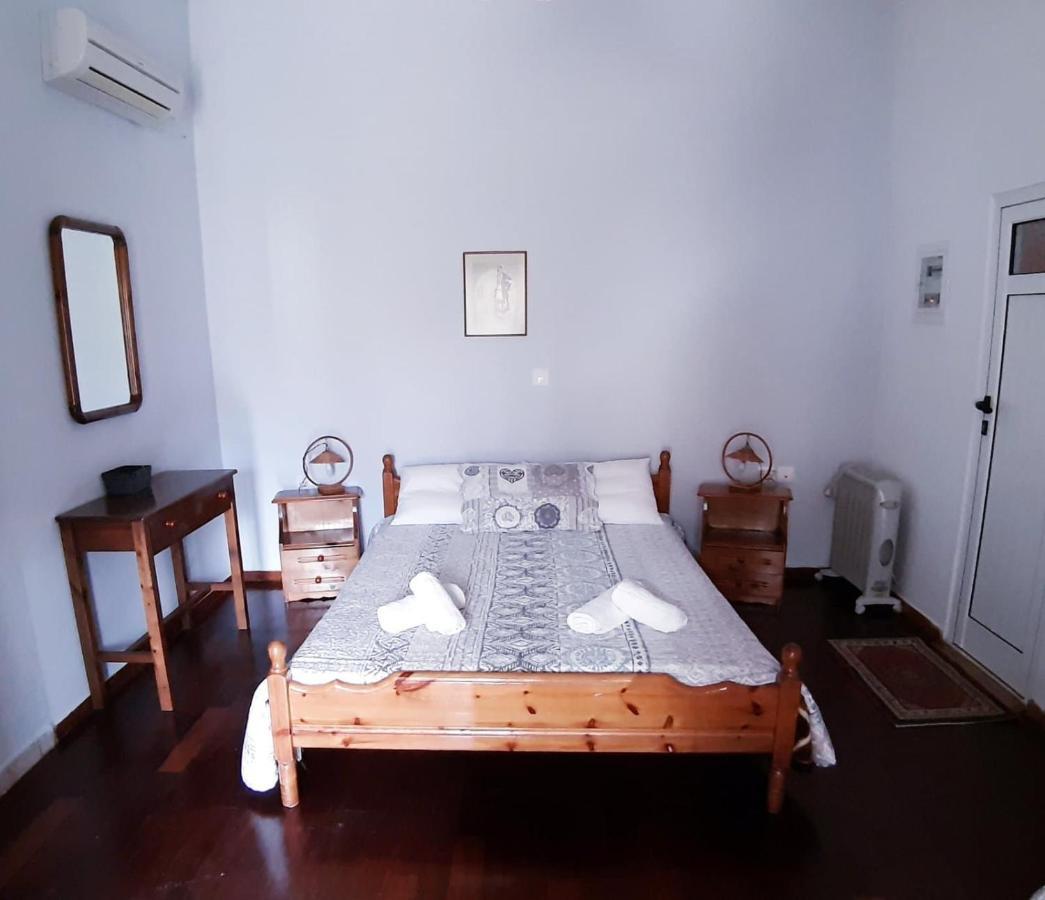 Traditional House Alepis In Areopolis Exterior photo