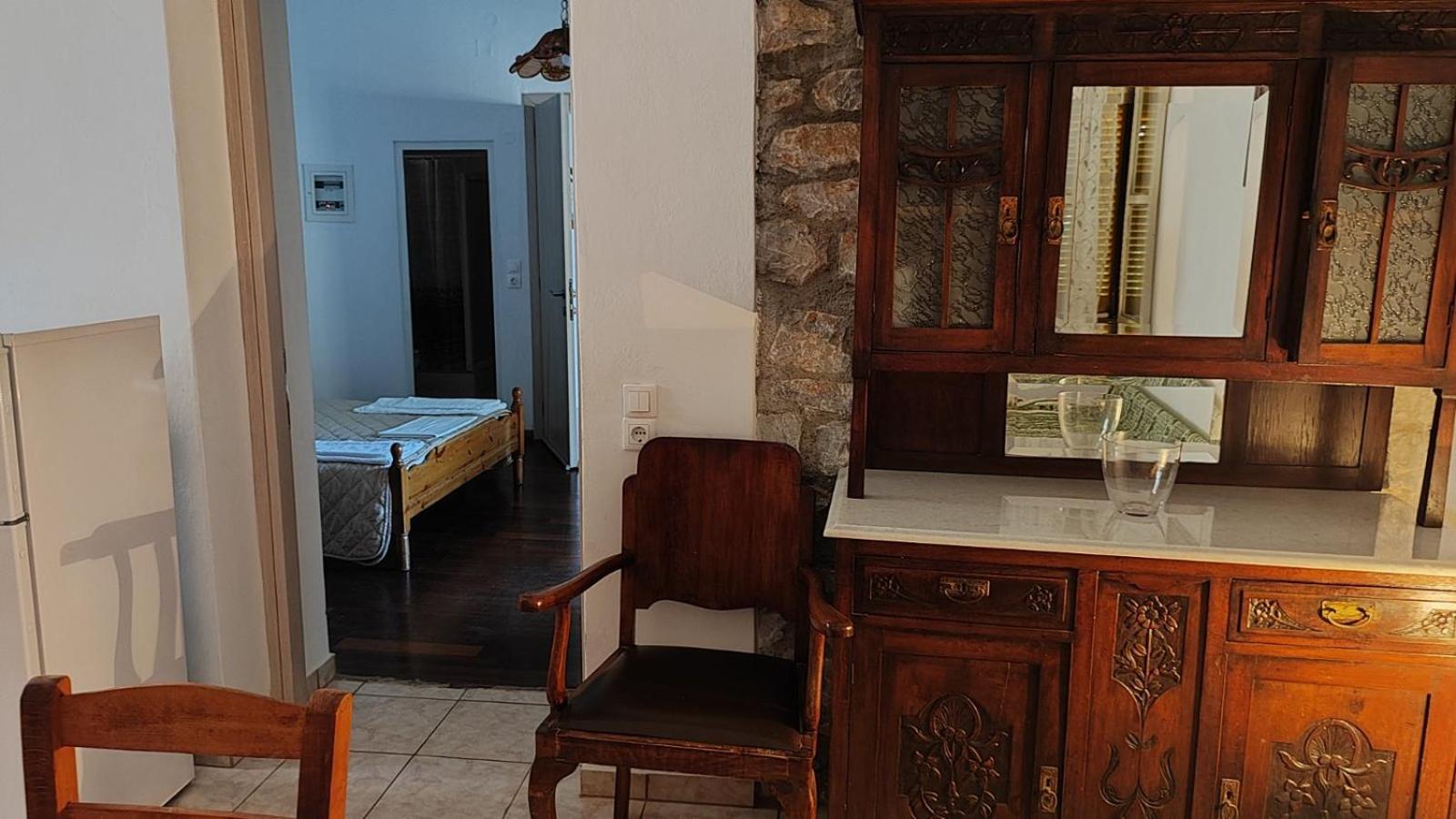 Traditional House Alepis In Areopolis Exterior photo